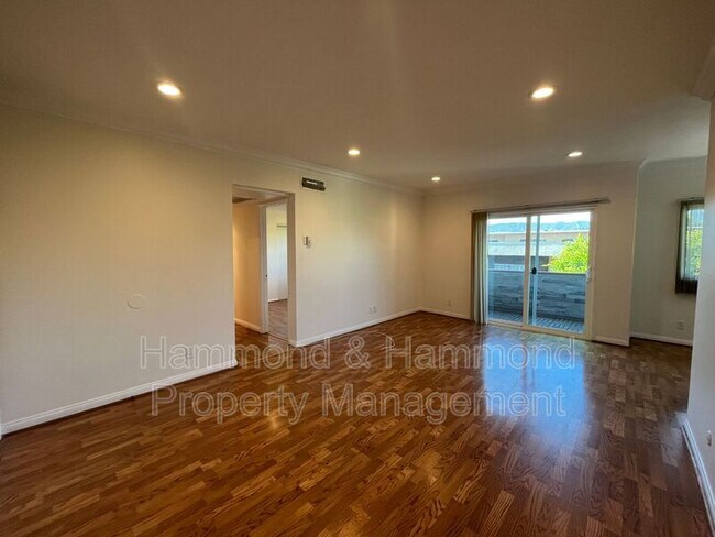 Building Photo - 5400 Newcastle Ave