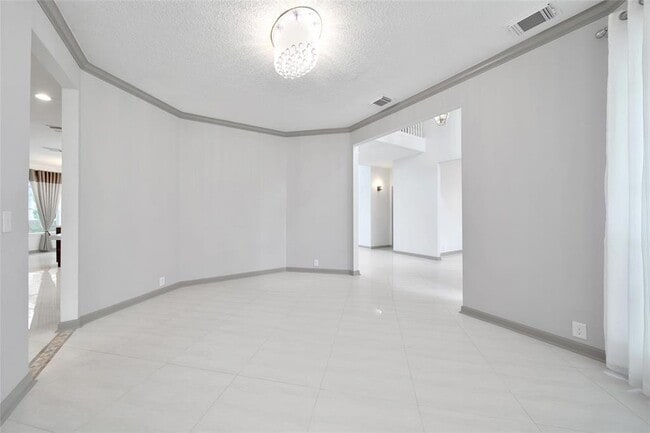 Building Photo - 6215 Jacob Canyon Dr