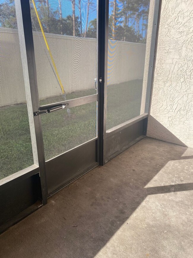 Building Photo - 401 C