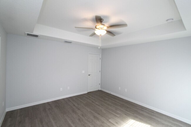 Building Photo - Spacious 3-Bedroom Home with No HOA, Pet-Friendly & Natural Gas – Summerfield Living