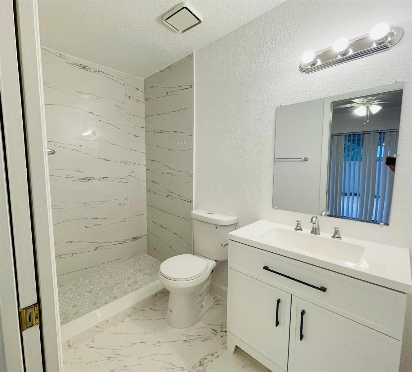 Building Photo - 4758 Sunny Palm Cir