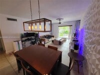 Building Photo - 6711 N Kendall Dr