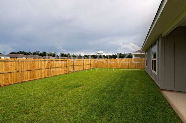 Building Photo - 14543 Dayton Cir