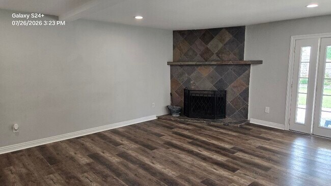 Building Photo - 13678 San Juan Ct
