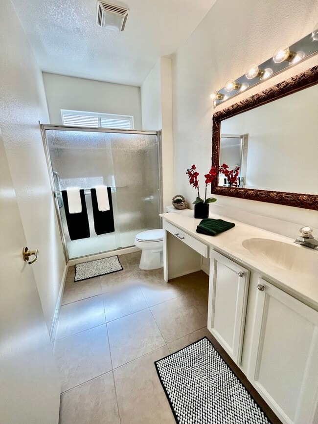 Building Photo - Two Bedroom Home for Rent in Sun City Roseville