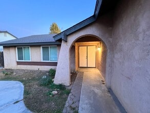 Building Photo - 3520 Sesame St