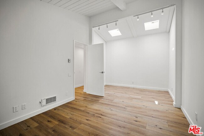 Building Photo - 28248 Rey De Copas Ln