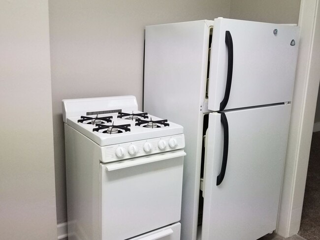 Building Photo - 182 W Euclid Ave