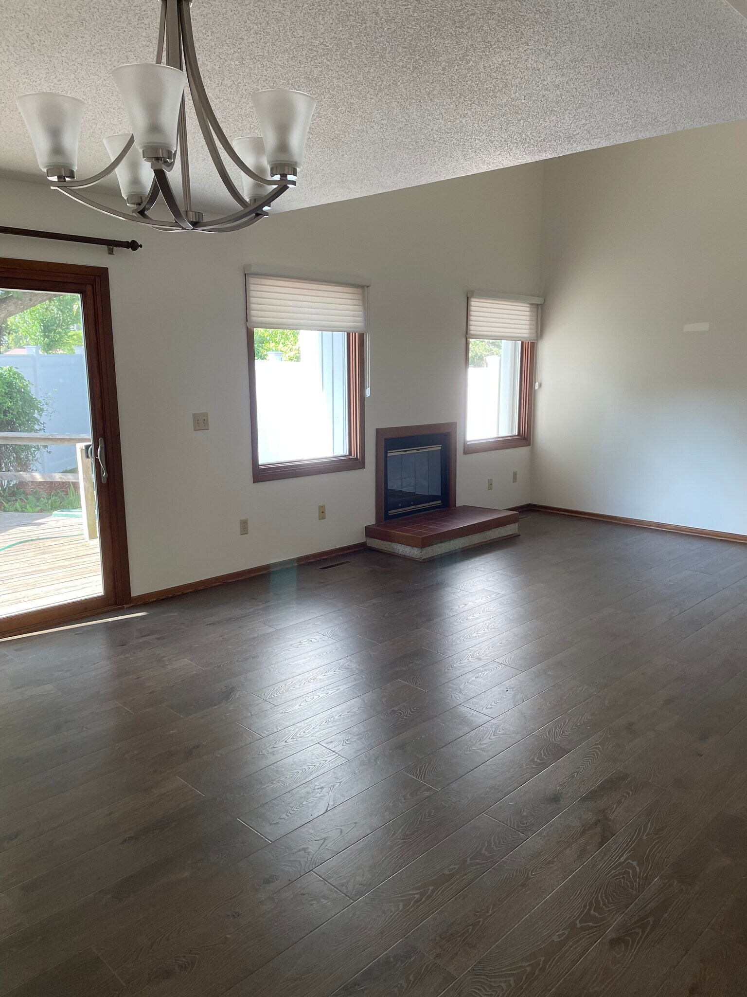 Building Photo - 1505 Little Bluestem Ct