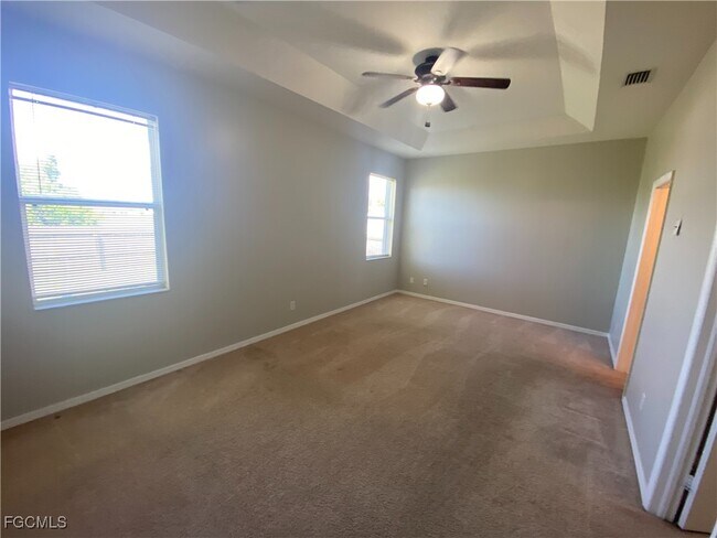 Building Photo - 1806 NW 21st Pl