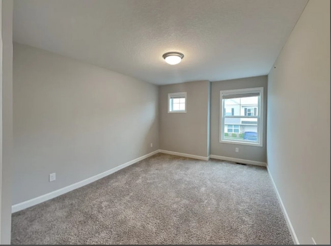 Building Photo - 1246 142nd St E