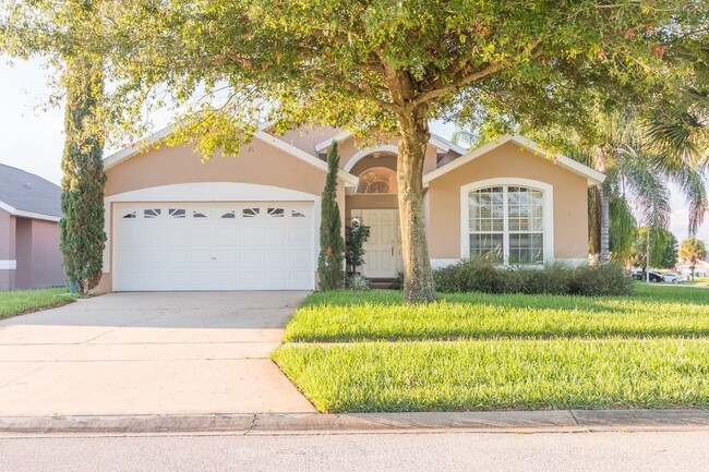Primary Photo - Beautiful Fully Furnished 4 Bedroom 3 Bath...