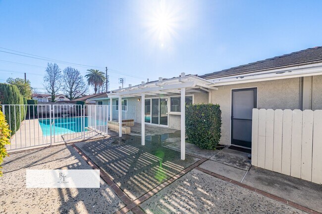 Building Photo - Quiet Cul-De-Sac Living with Pool – Arcadia Unified Schools