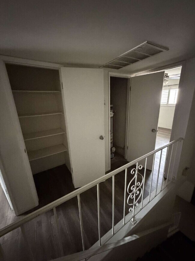 Building Photo - Spacious Two-Story Townhome with Remodeled Bathrooms, Private Patio & Community Pool