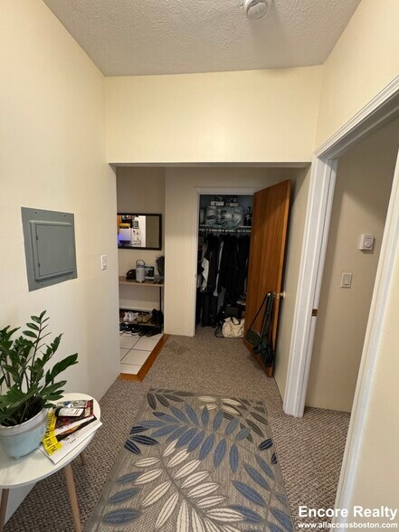 Building Photo - 111 Norway St