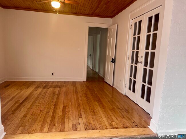 Building Photo - 60 Thurston St