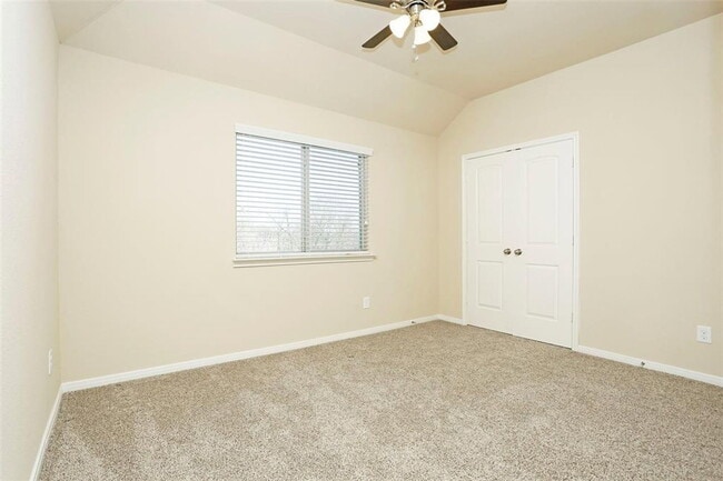 Building Photo - 9702 Massanutten Ln