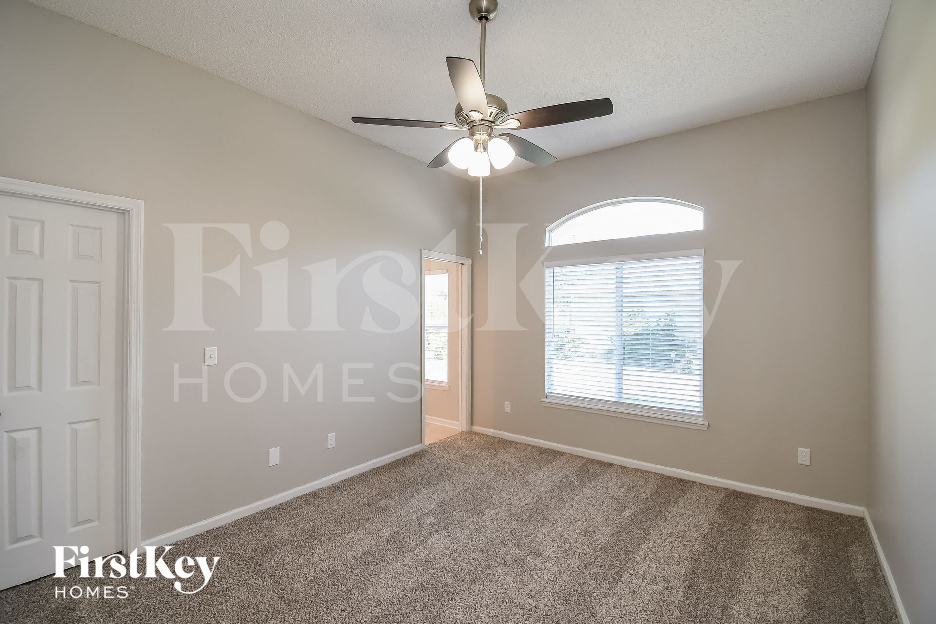 Building Photo - 2956 Centerwood Dr N