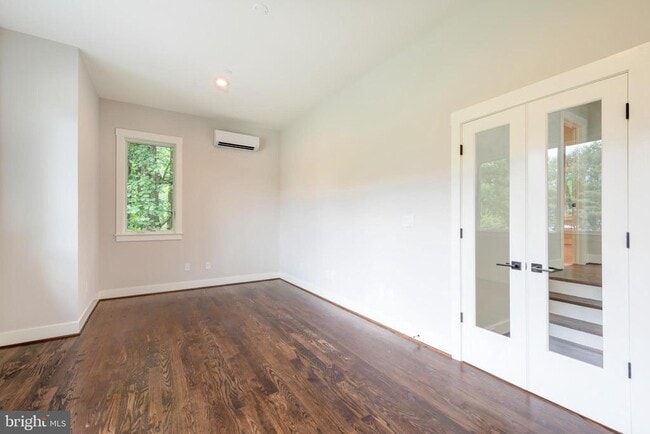 Building Photo - 224 Percheron Ct