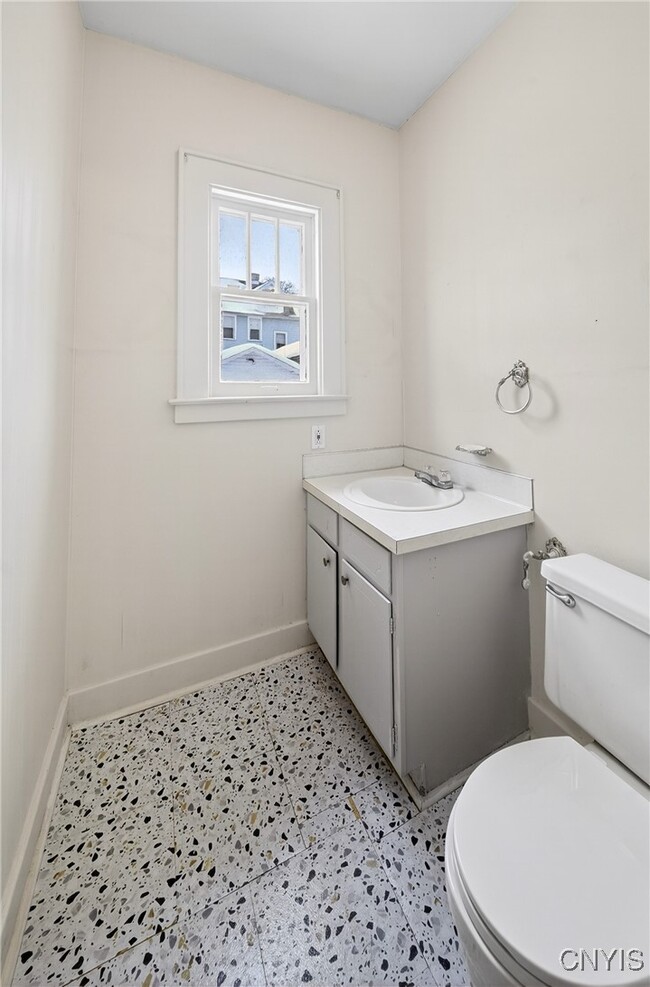 Building Photo - 1521 Grant Blvd