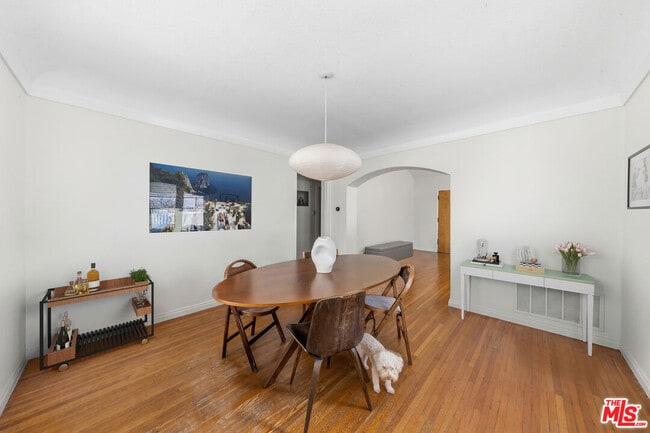 Building Photo - 2009 N New Hampshire Ave