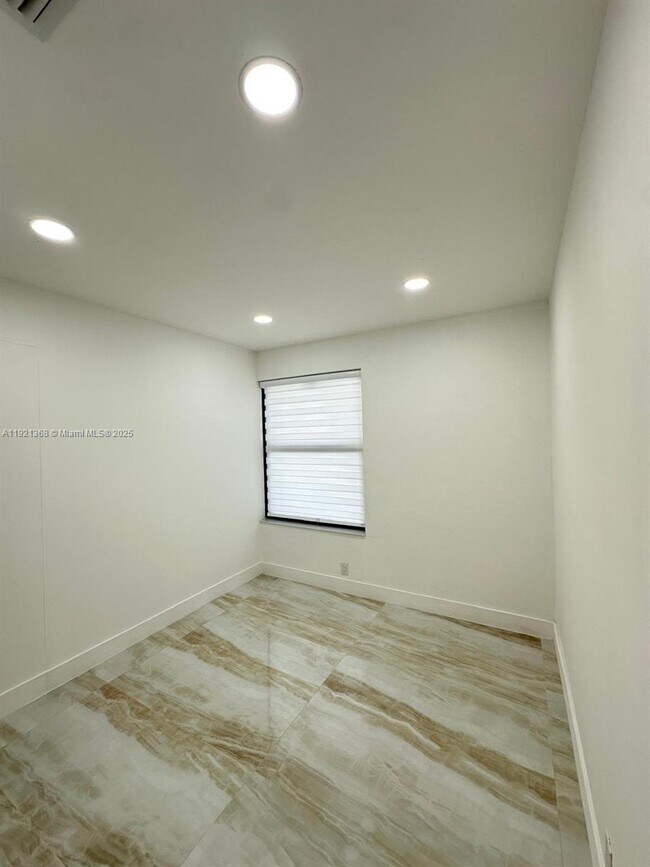 Building Photo - 19823 SW 119th Ct