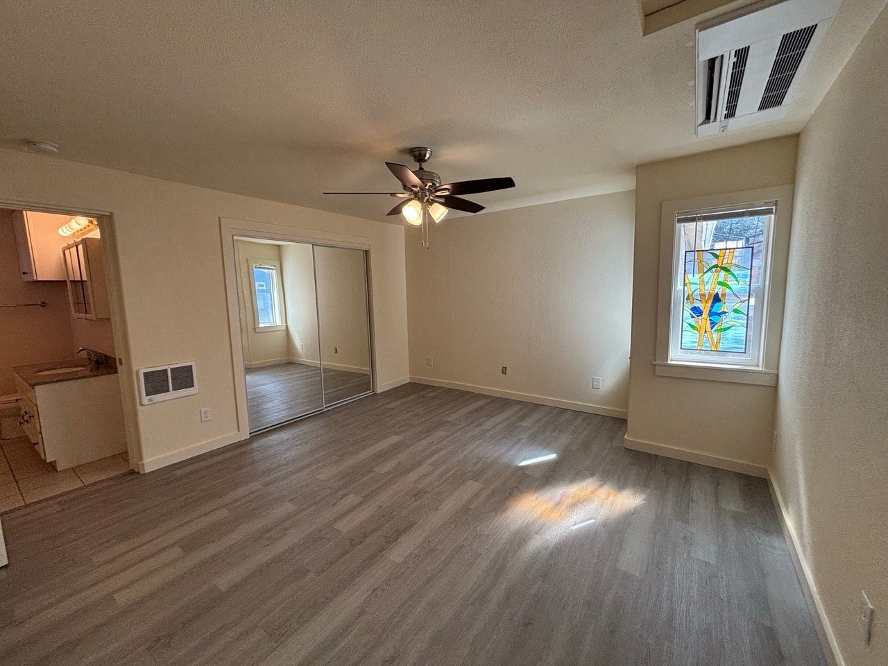 Building Photo - 2005 Smith Flat Rd