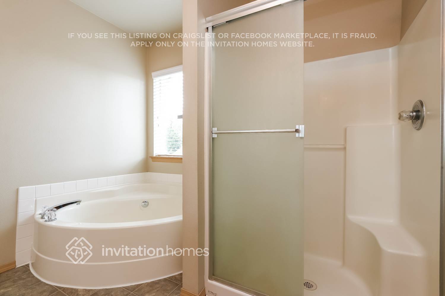 Building Photo - 18560 96th Ave E