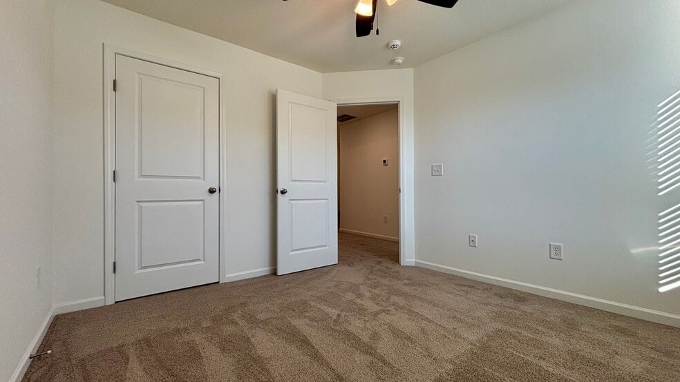 Building Photo - 333 Emma Victoria Wy