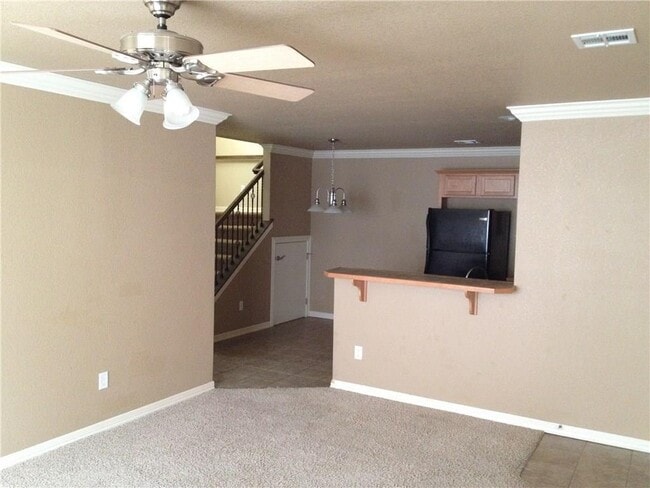 Building Photo - 195 Pinyon