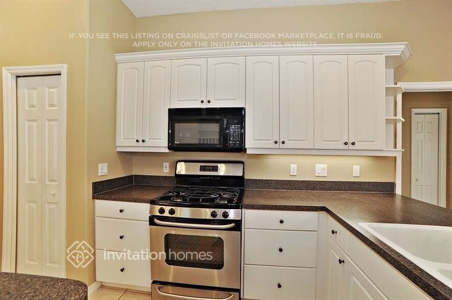 Building Photo - 1843 Winsloe Dr