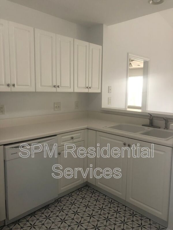 Building Photo - 4122 Breezewood Dr