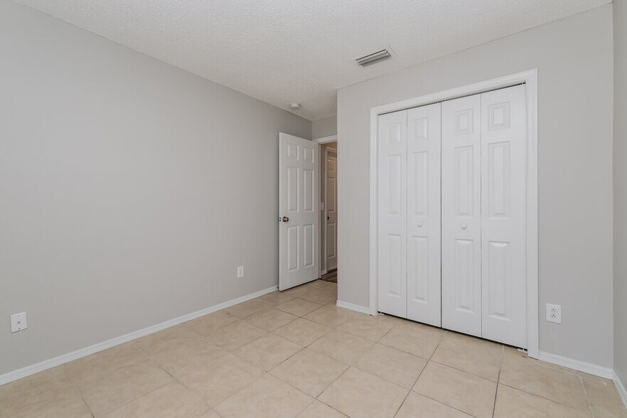 Building Photo - 8733 Morrison Oaks Ct