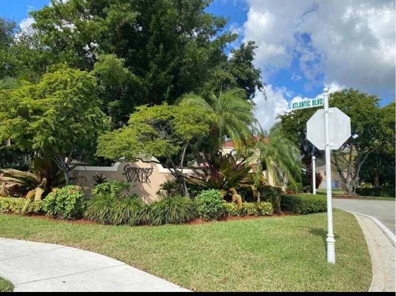 Building Photo - 599 NW 87th Ter