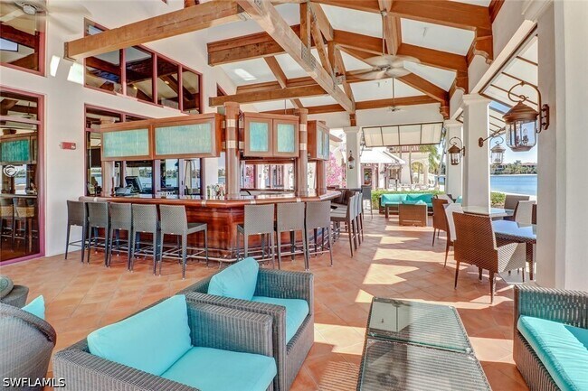 Building Photo - 10000 Isola Way
