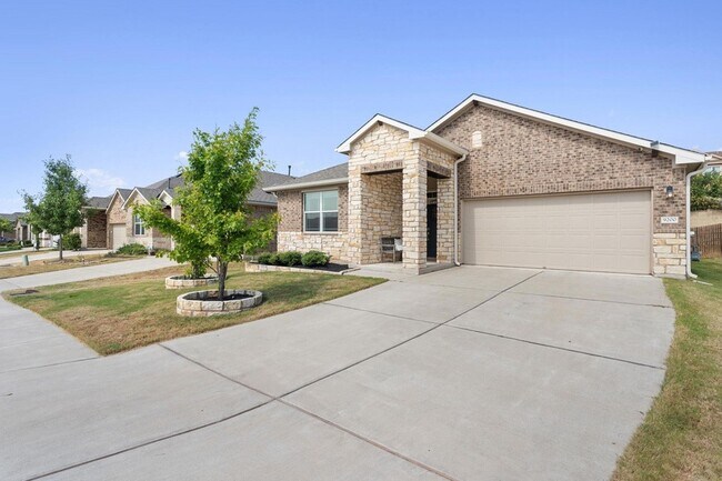 Building Photo - 9200 Alex Ln