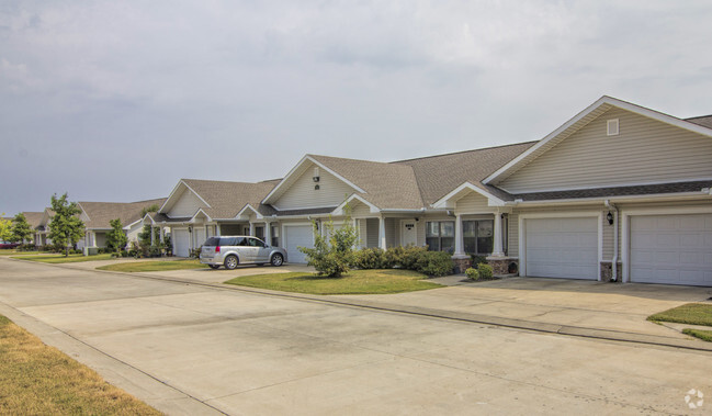 Building Photo - Villas of West Memphis