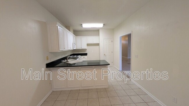 Building Photo - 1612 College Pkwy