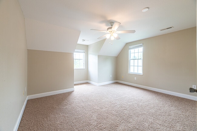 Building Photo - 7211 Remagen Ln