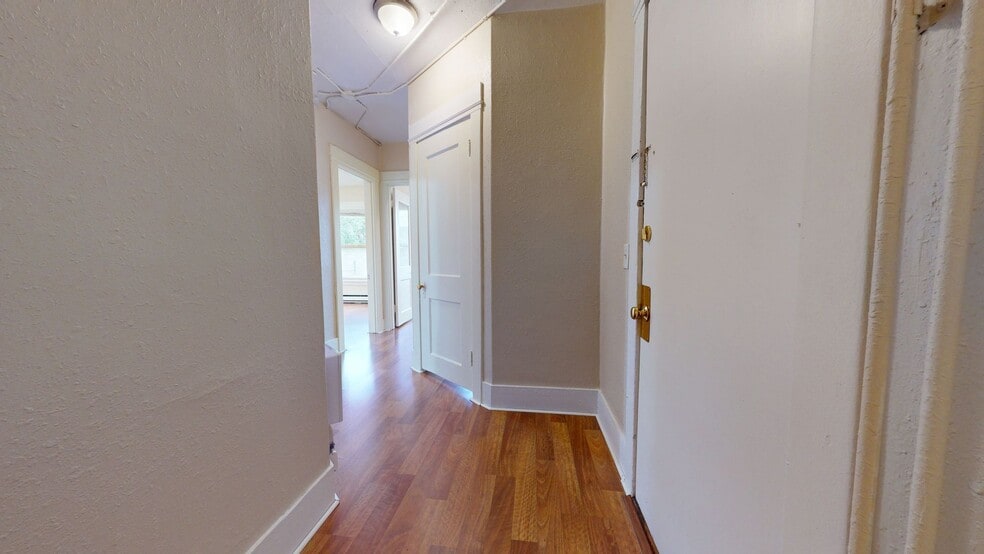 Interior Photo - Roycroft Apartments
