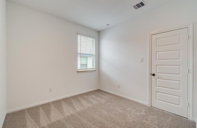Building Photo - 7231 Yarrow Blossom Ct