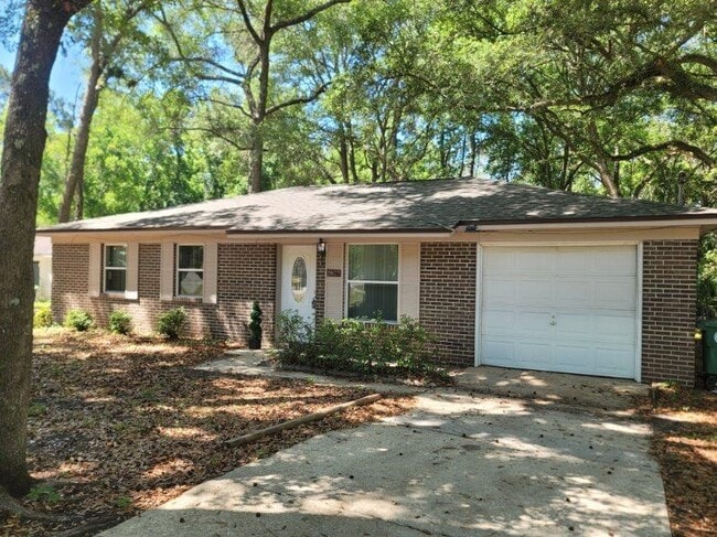 Building Photo - 5680 Doonesbury Way