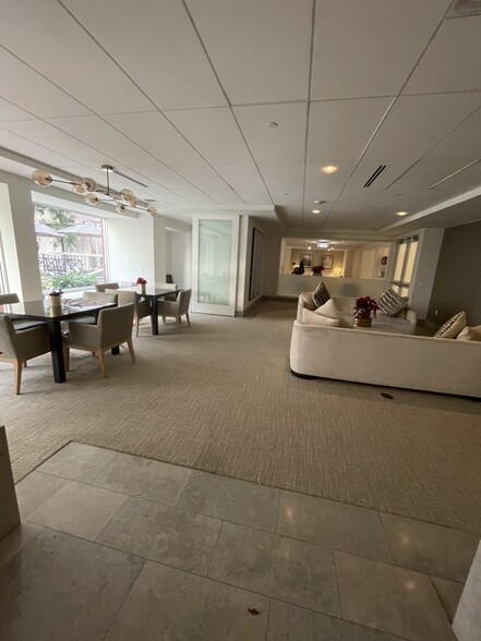 Lobby and lounge - 1440 Veteran Ave