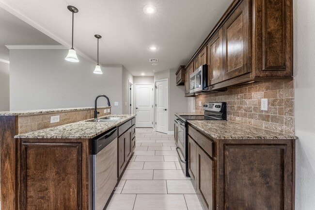 Building Photo - 2091 Eagle Dr