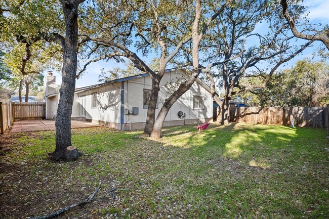 Building Photo - 7730 Croftwood Dr