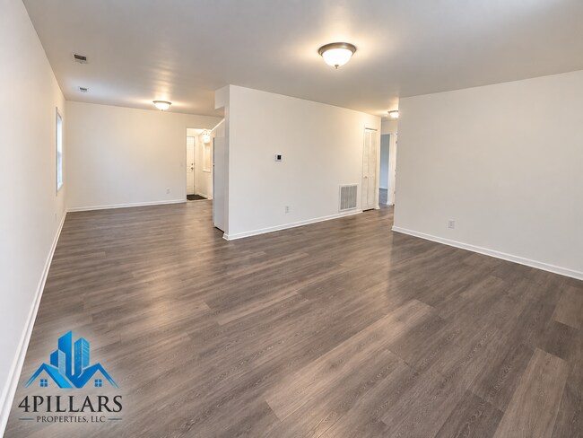 Building Photo - 7743 Delmar Ave