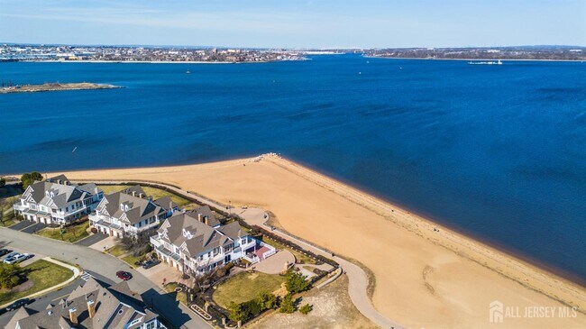 Building Photo - 76 Raritan Reach Rd