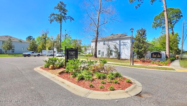 Building Photo - 734 Bent Baum Rd