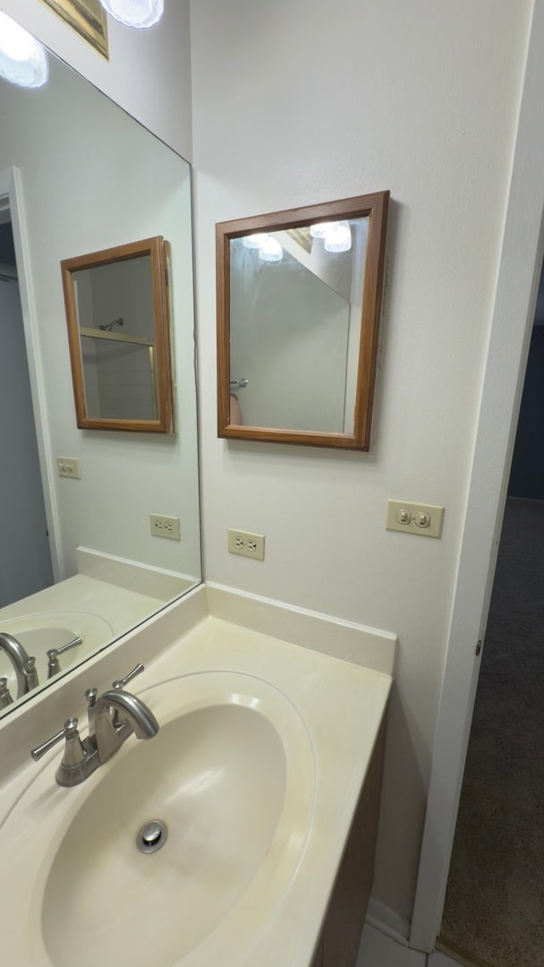 Building Photo - 385 Grissom Ct