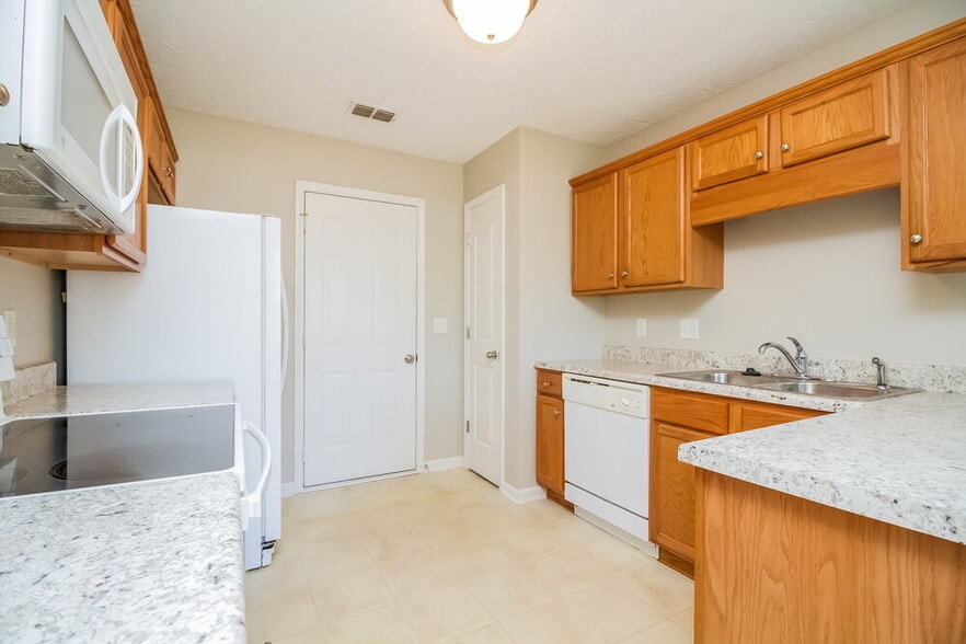 Building Photo - 3221 Lexmark Cir